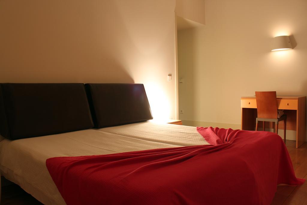 Hi Guimaraes - Pousada De Juventude Room photo